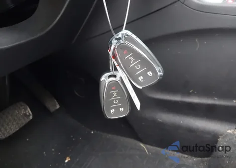 2018 Chevrolet Equinox Premier from USA, damaged, VIN 2GNAXVEV0J6262246